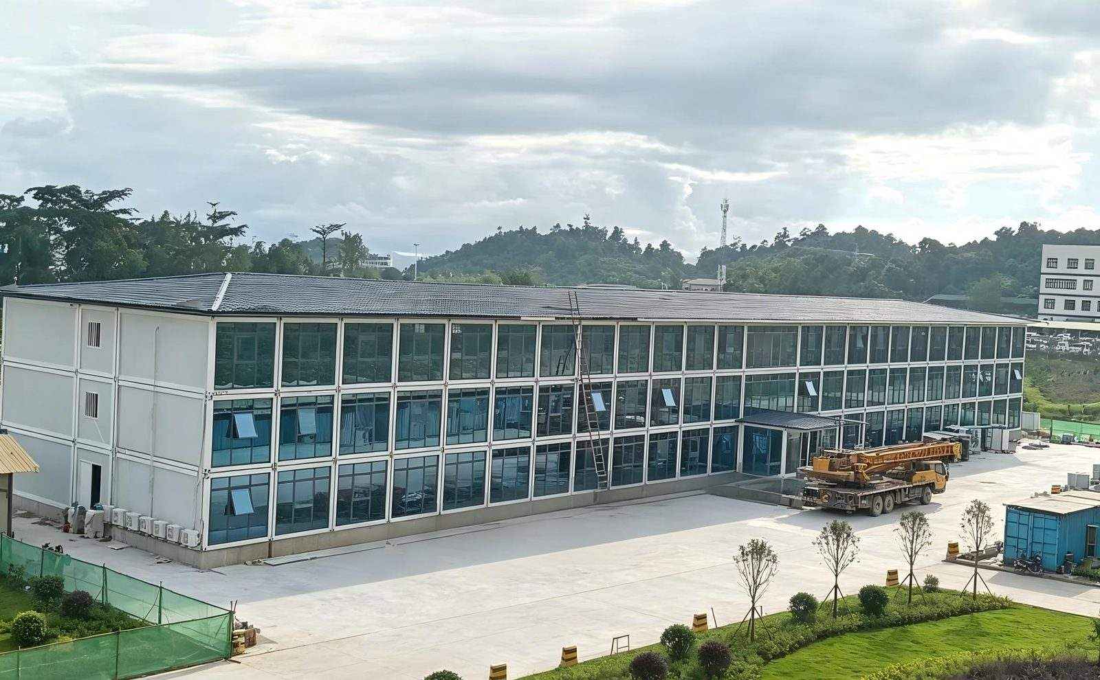 Container Houses for Hot Climates and Remote Camps: What Buyers Should Specify, by Region